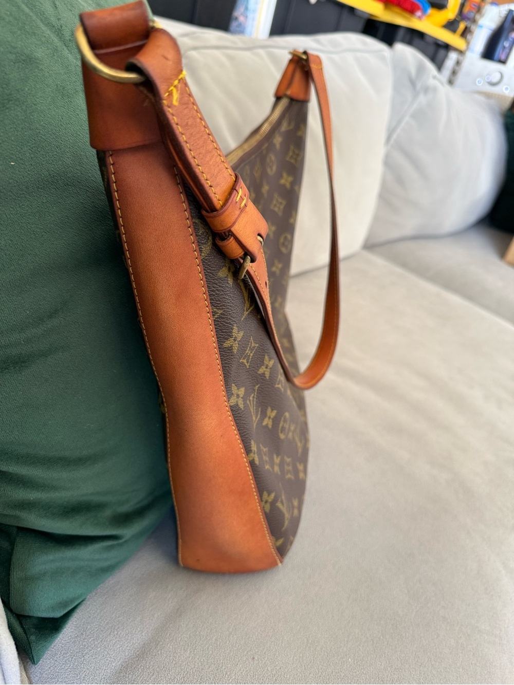 Louis Vuitton VINTAGE  Boulogne ✨ Pre date code of 1982! RARE w/Dustbag & COA - Picture 3 of 14